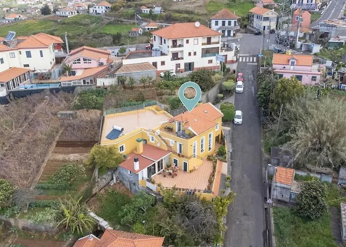 Nati's House * Relogio do Poiso